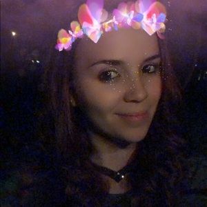 Meet your Posher, Griela